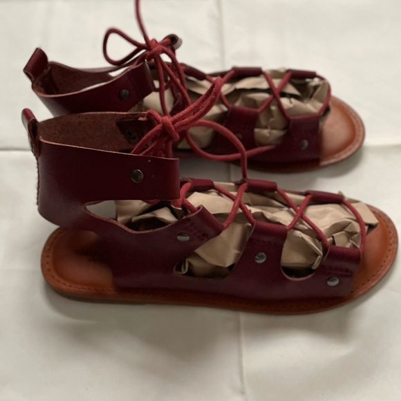 American Eagle Outfitters Faux Leather Gladiator Sandals - Picture 3 of 10